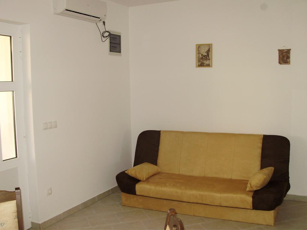 Apartments Ruzmarin Vrsi Ngoại thất bức ảnh