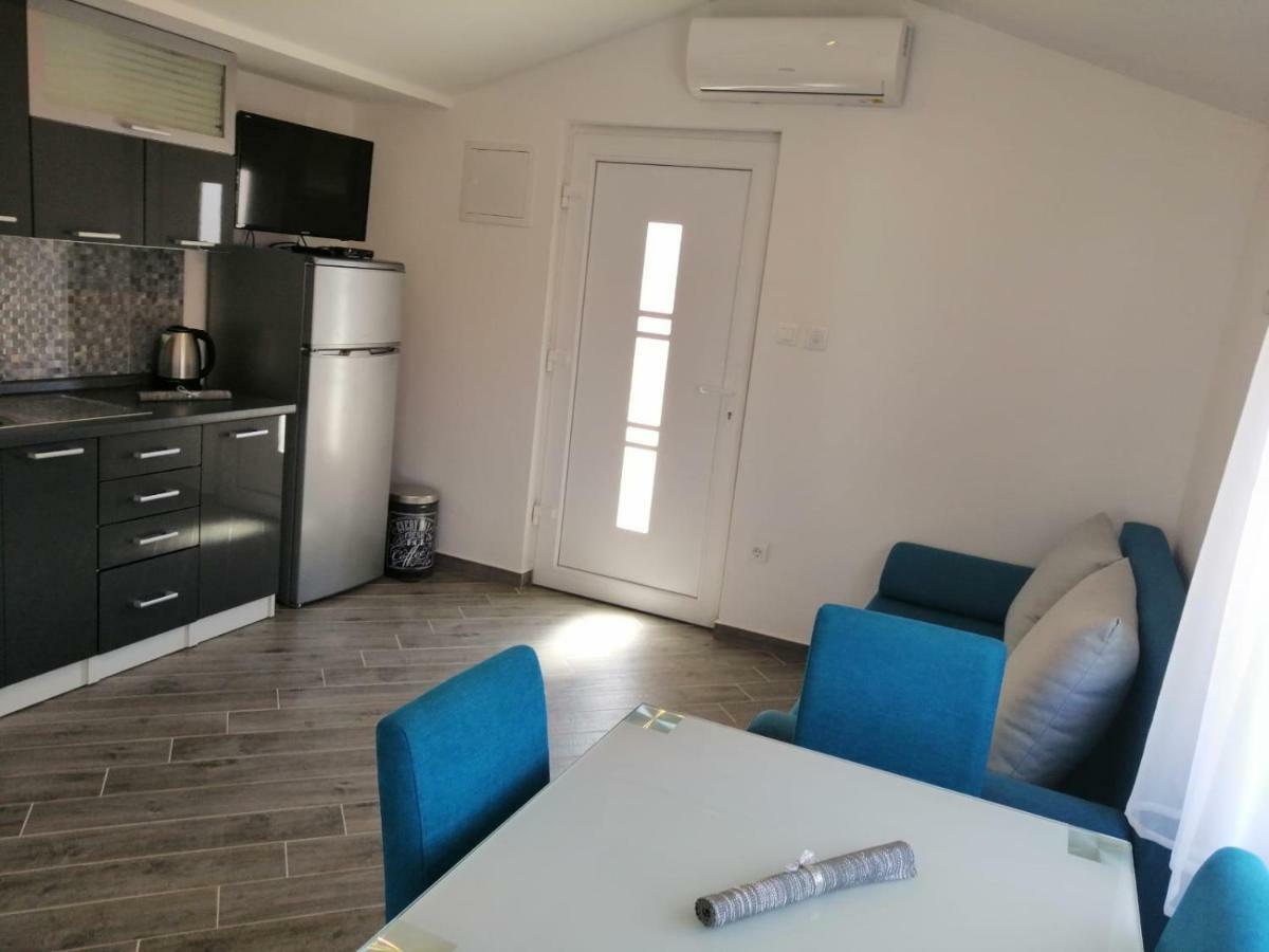 Apartments Ruzmarin Vrsi Ngoại thất bức ảnh