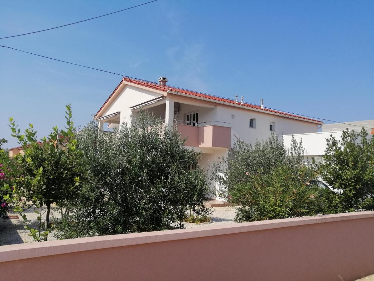 Apartments Ruzmarin Vrsi Ngoại thất bức ảnh